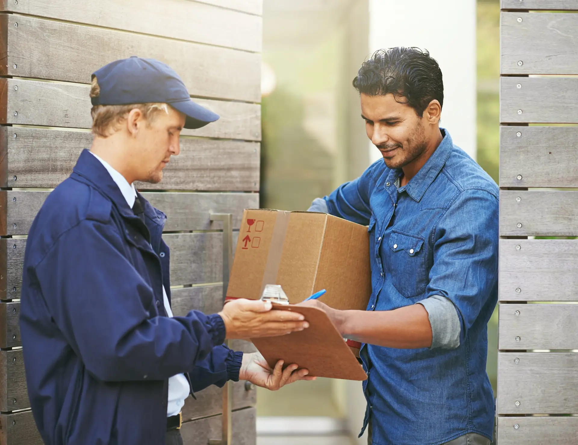 UK courier delivery services – express and same-day shipments